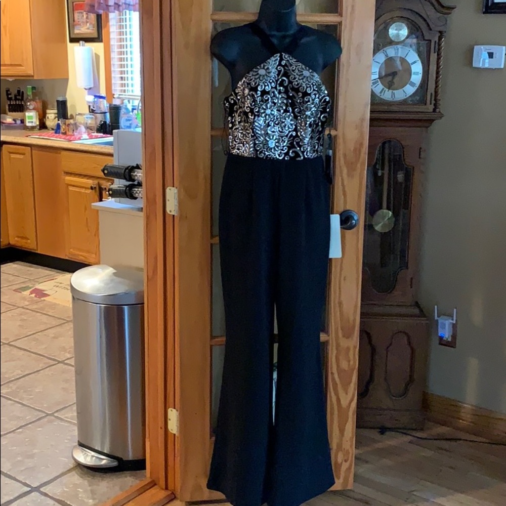Adrianna Papell gorgeous jumpsuit!